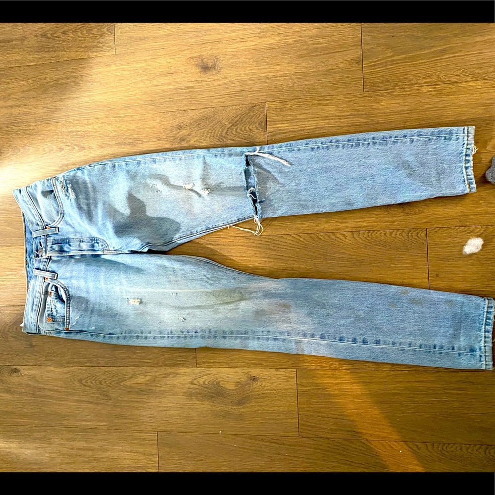 LEVI aritzia high waisted jeans - Picture 2 of 4